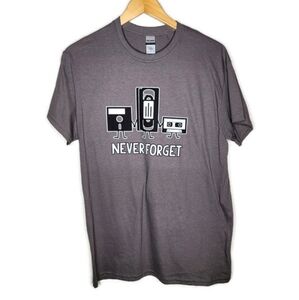 Never Forget Cassette Tape VHS Gamer Old School T Shirt in Charcoal Size M